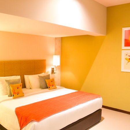 Grand Mercure Vadodara Surya Palace Dış mekan fotoğraf
