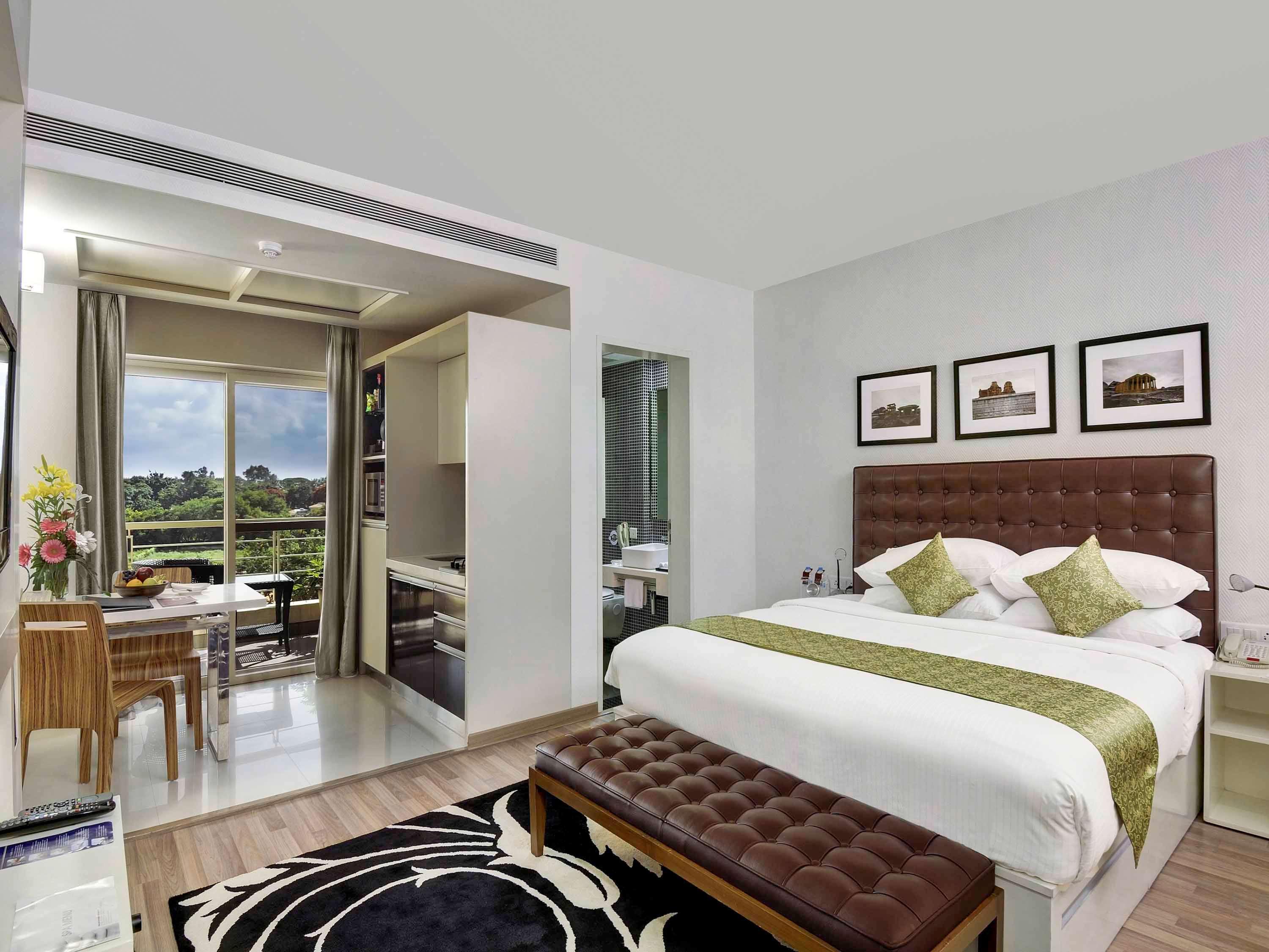 Grand Mercure Vadodara Surya Palace Dış mekan fotoğraf