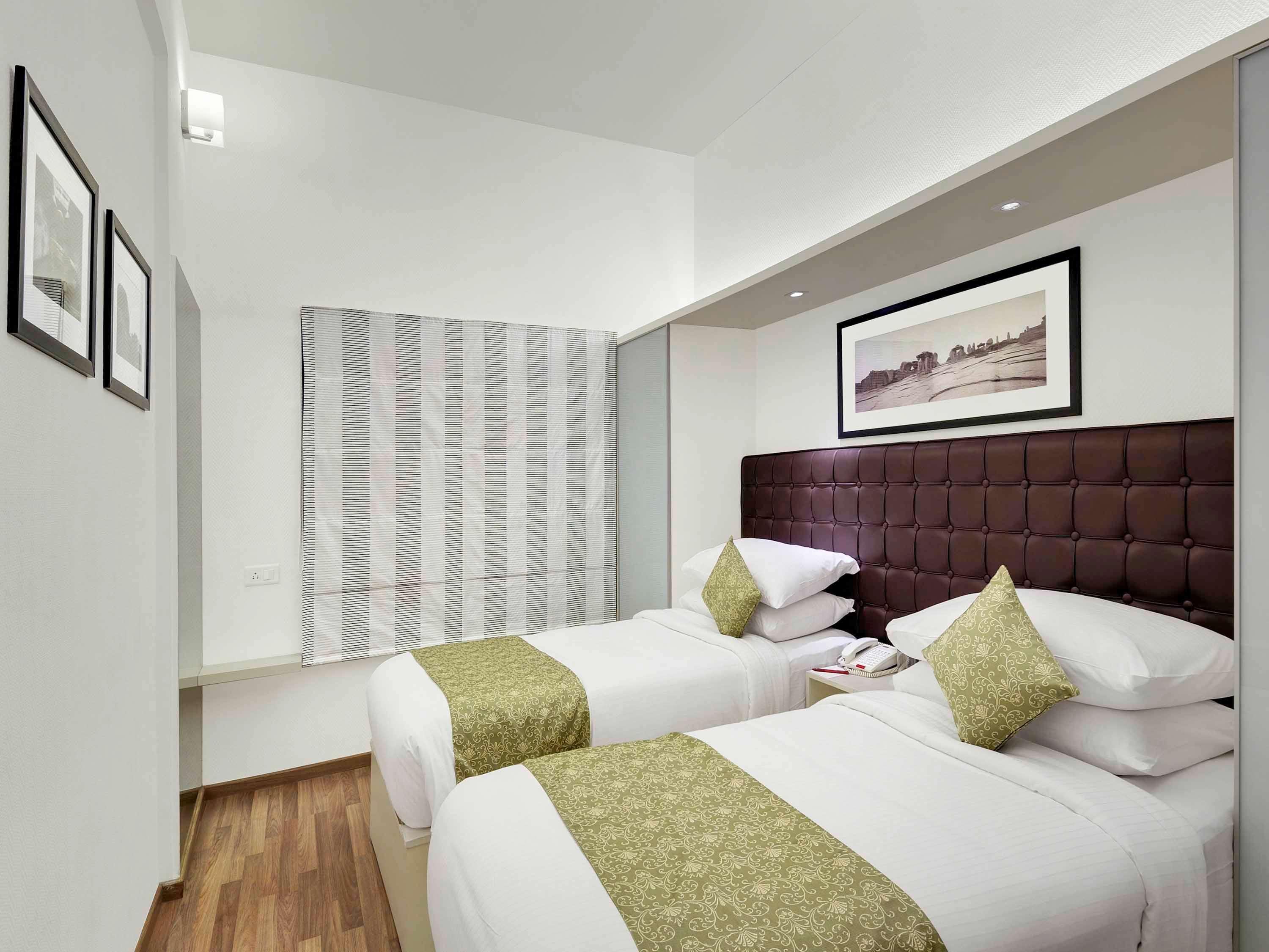 Grand Mercure Vadodara Surya Palace Dış mekan fotoğraf