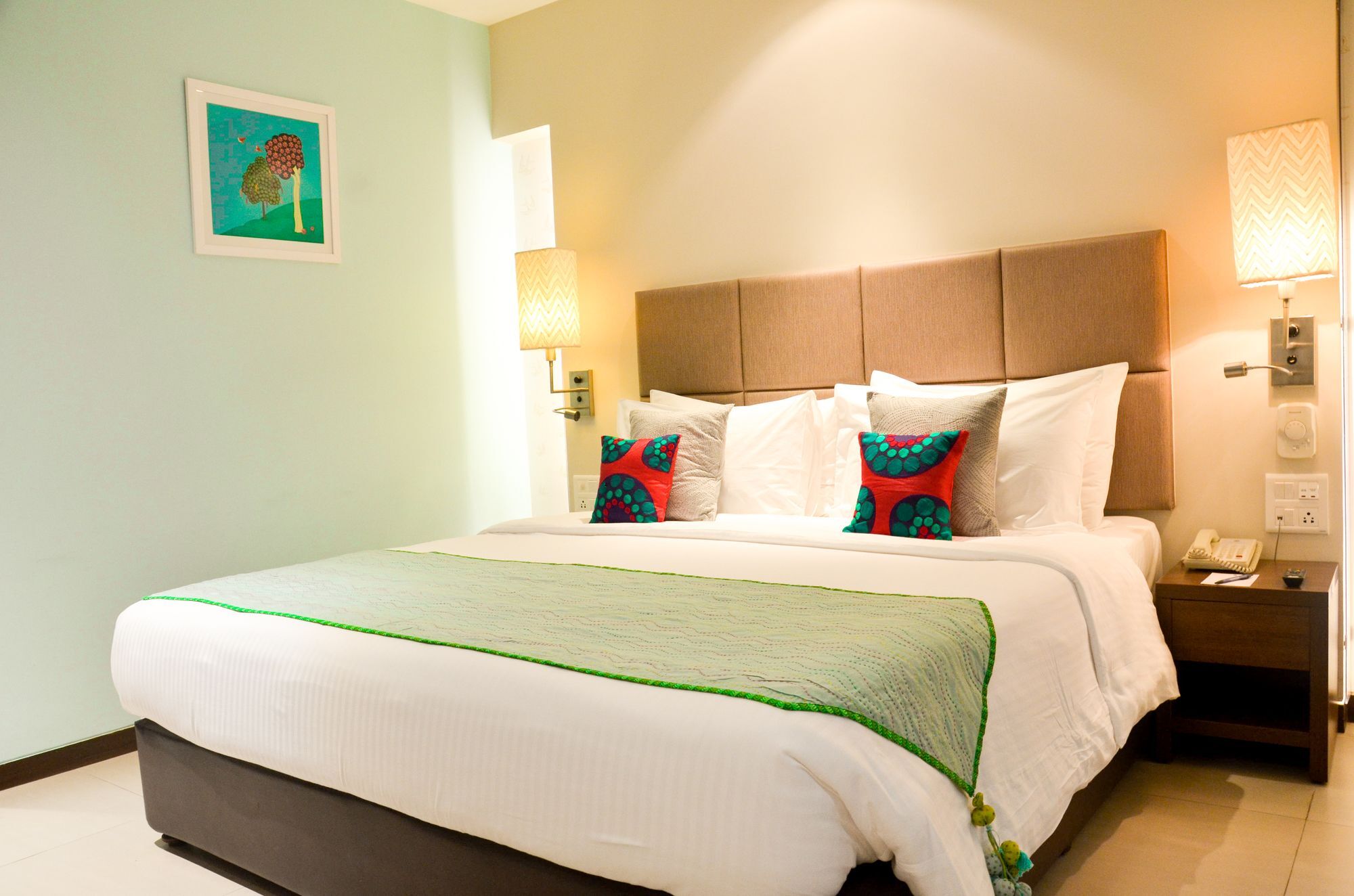 Grand Mercure Vadodara Surya Palace Dış mekan fotoğraf
